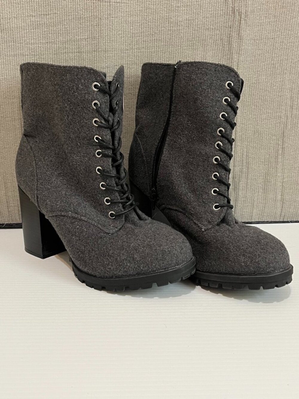 Lane Bryant Wool Blen Chunky Lace Up Ankle Boots Gray 10W Wide Lug Sole Heel
